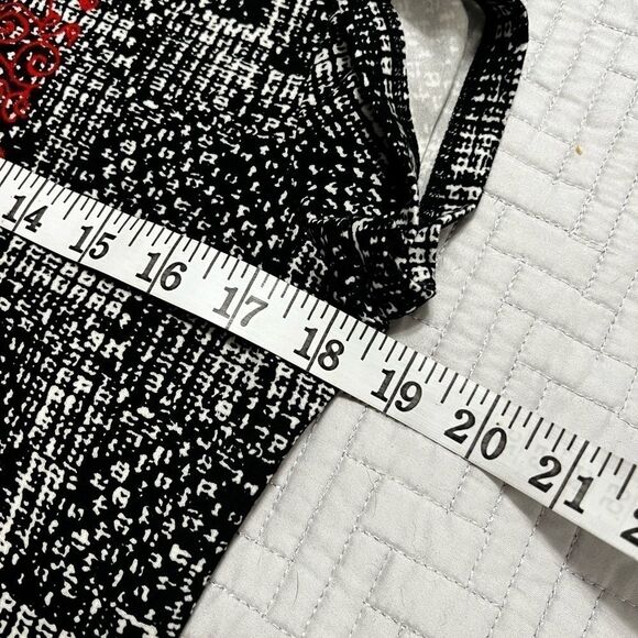 THML black, white red embroidered shirt dress with pockets short sleeve small - Picture 9 of 10